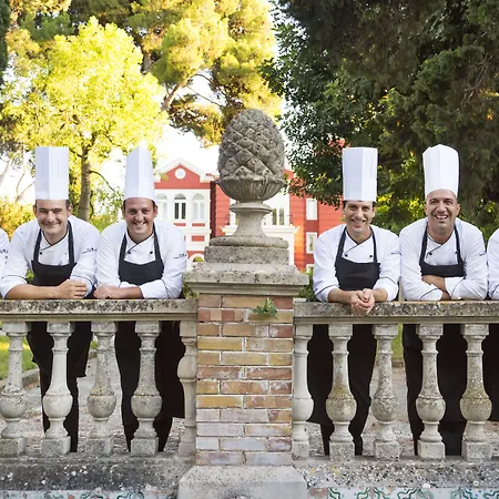 Mercure Romanazzi Carducci Otel 4*