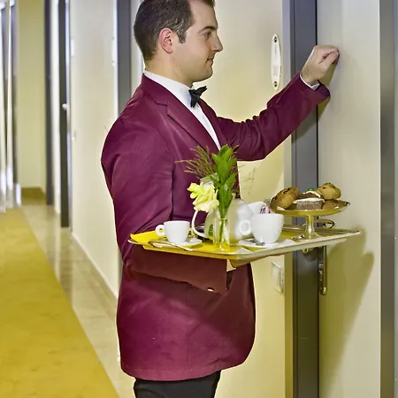 Hotel Mercure Romanazzi Carducci 4*