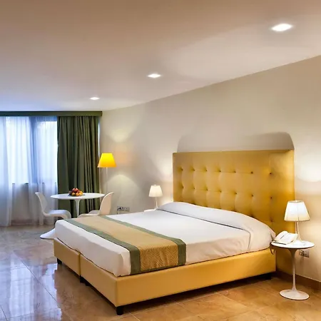 Mercure Romanazzi Carducci Otel 4*