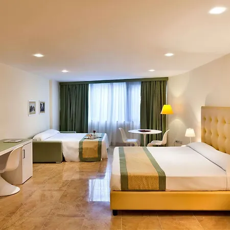 Hotel Mercure Romanazzi Carducci 4*