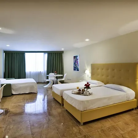 Mercure Romanazzi Carducci Hotel 4*