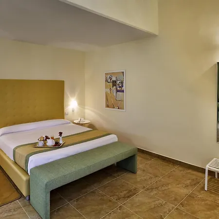 Mercure Romanazzi Carducci 4* Μπάρι
